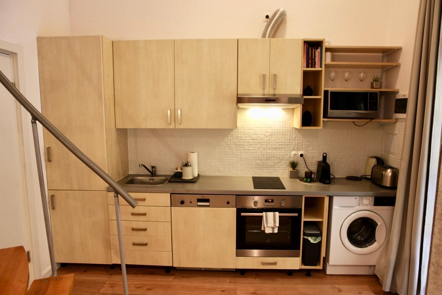 Goldcentral Apartment Gozsdu Studio — Photos 3